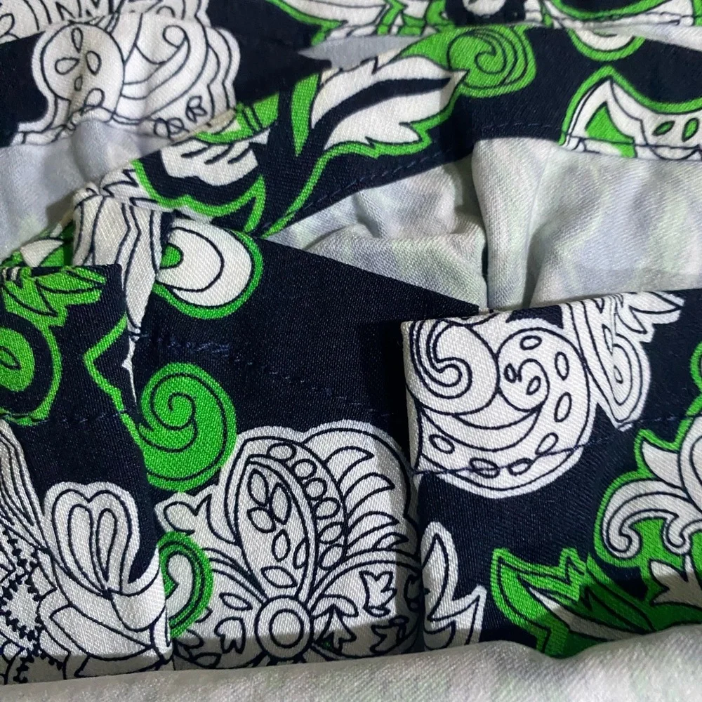 Crown & Ivy Navy & Green Printed Skort Size 8